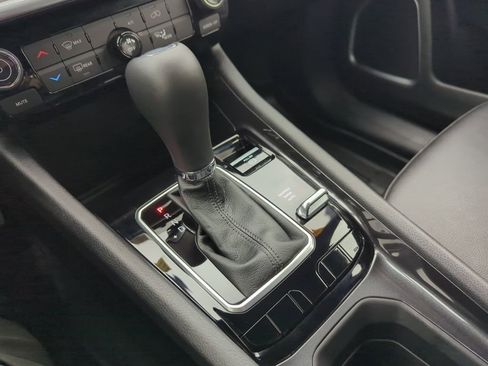 Used 2024 Jeep Compass Latitude image 20