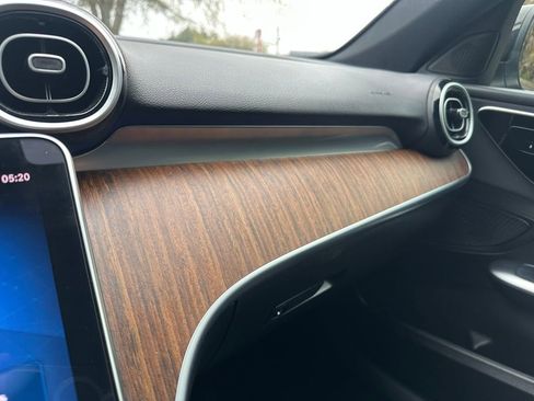 Used 2025 Mercedes-Benz C 300 Sedan image 25