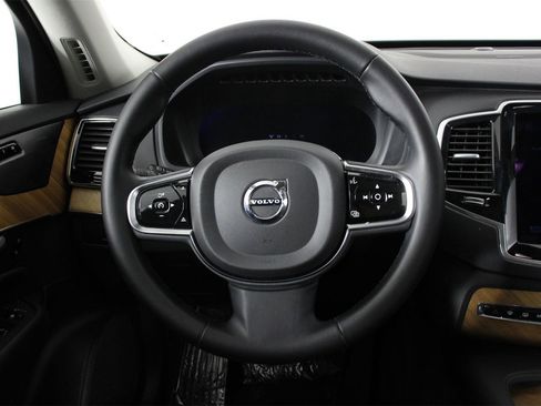 Certified 2024 Volvo XC90 T8 Plus w/ Protection Package Premier image 8