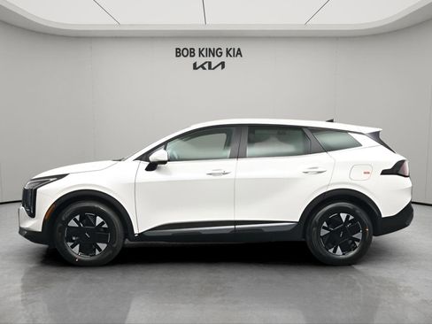 New 2026 Kia Sportage LX FWD image 3