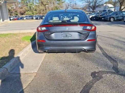 Used 2024 Honda Civic Sport Touring image 5