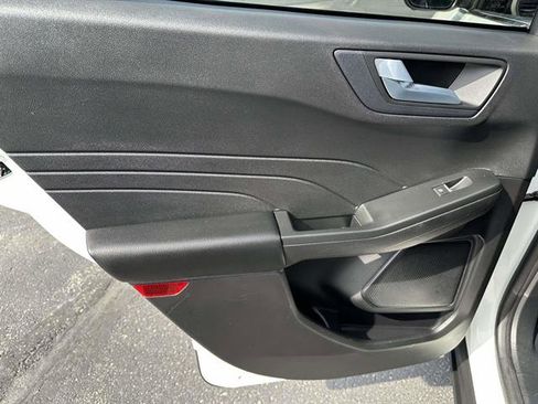 Used 2023 Ford Escape Platinum image 11