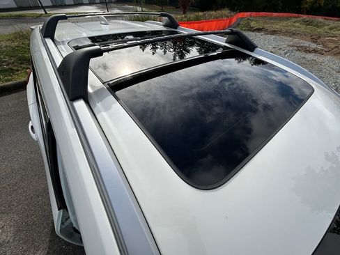 Used 2023 Nissan Rogue Platinum w/ Platinum Premium Package image 28