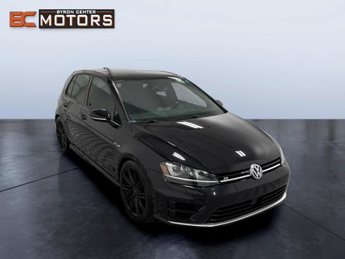 Used 2017 Volkswagen Golf 4-Door AWD/4WD image 7