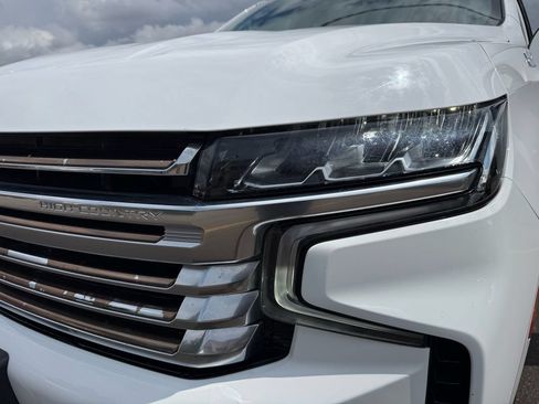 Used 2021 Chevrolet Suburban High Country AWD/4WD image 14