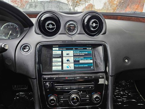 Used 2015 Jaguar XJ L Portfolio image 56