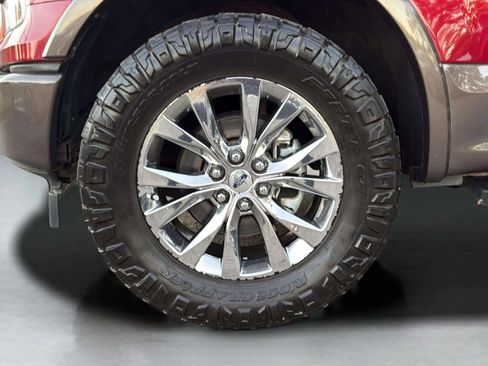 Used 2017 Ford F150 Lariat w/ Equipment Group 502A Luxury image 38