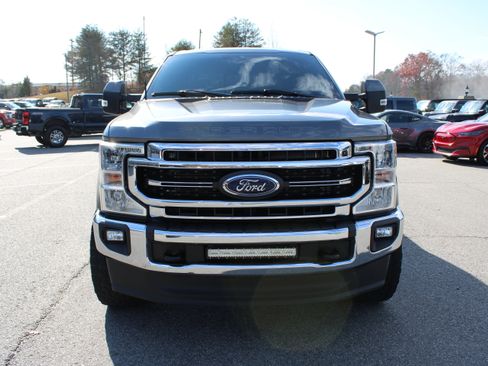 Used 2022 Ford F250 Lariat image 3