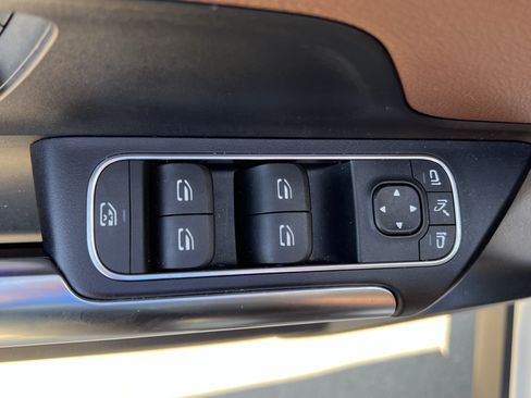 Certified 2022 Mercedes-Benz GLA 250 4MATIC image 15