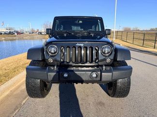 Used 2015 Jeep Wrangler Unlimited Rubicon w/ Connectivity Group video 2