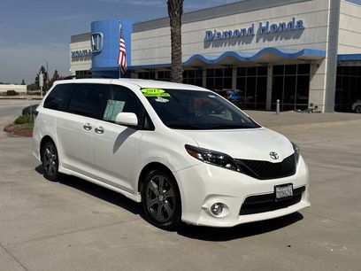 Used 2017 Toyota Sienna SE
