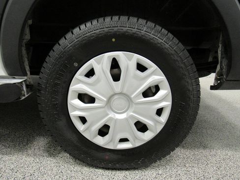 Used 2019 Ford Transit 250 130 Low Roof w/ Exterior Upgrade Package RWD image 11