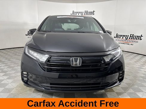 Used 2023 Honda Odyssey Sport image 3
