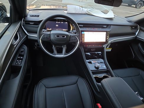 New 2026 Jeep Grand Cherokee Limited image 5