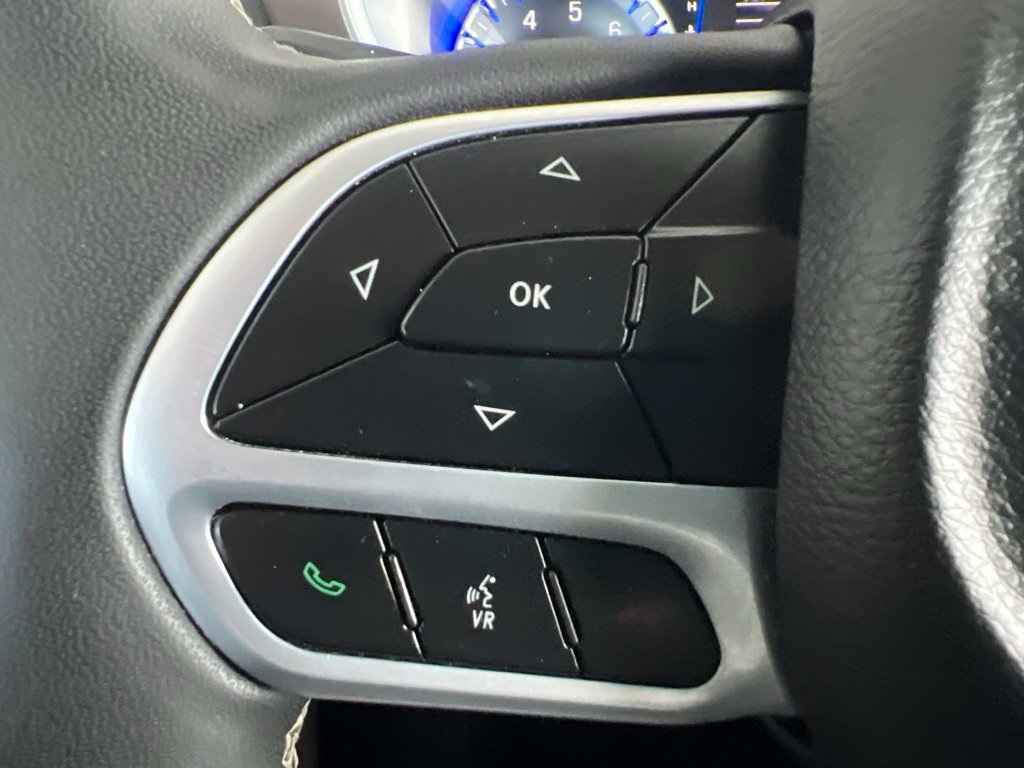 Used 2023 Chrysler Voyager LX FWD image 41