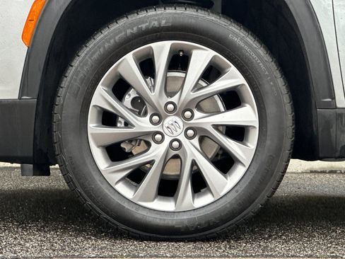 Used 2025 Buick Enclave Preferred image 31