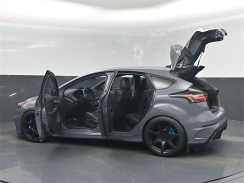 Used 2016 Ford Focus RS image 63