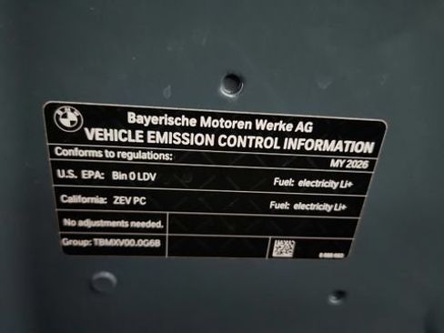 Used 2026 BMW i5 eDrive40 AWD/4WD image 90