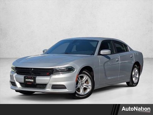 Used 2022 Dodge Charger SXT image 1