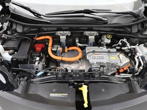 Used 2024 Nissan Ariya AWD image 28