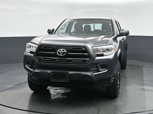 Used 2016 Toyota Tacoma SR w/ SR Convenience Package RWD image 2