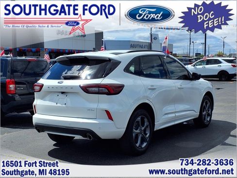 Used 2024 Ford Escape ST-Line w/ Tech Pack #1 image 2