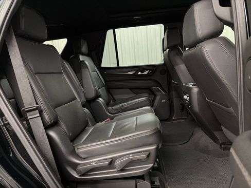 Used 2021 GMC Yukon Denali w/ Denali Premium Package image 35