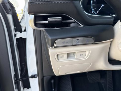 Used 2024 Genesis GV80 3.5T w/ Prestige Package image 33