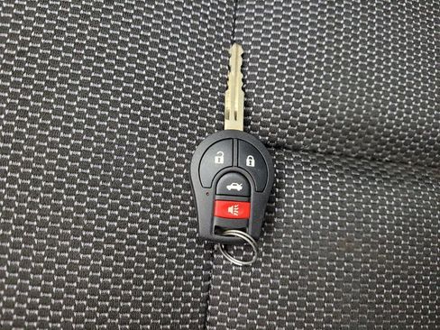 Used 2018 Nissan Versa SV FWD image 32
