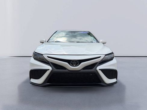 Used 2023 Toyota Camry SE FWD image 8