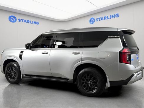 Used 2025 Nissan Armada SV RWD image 4