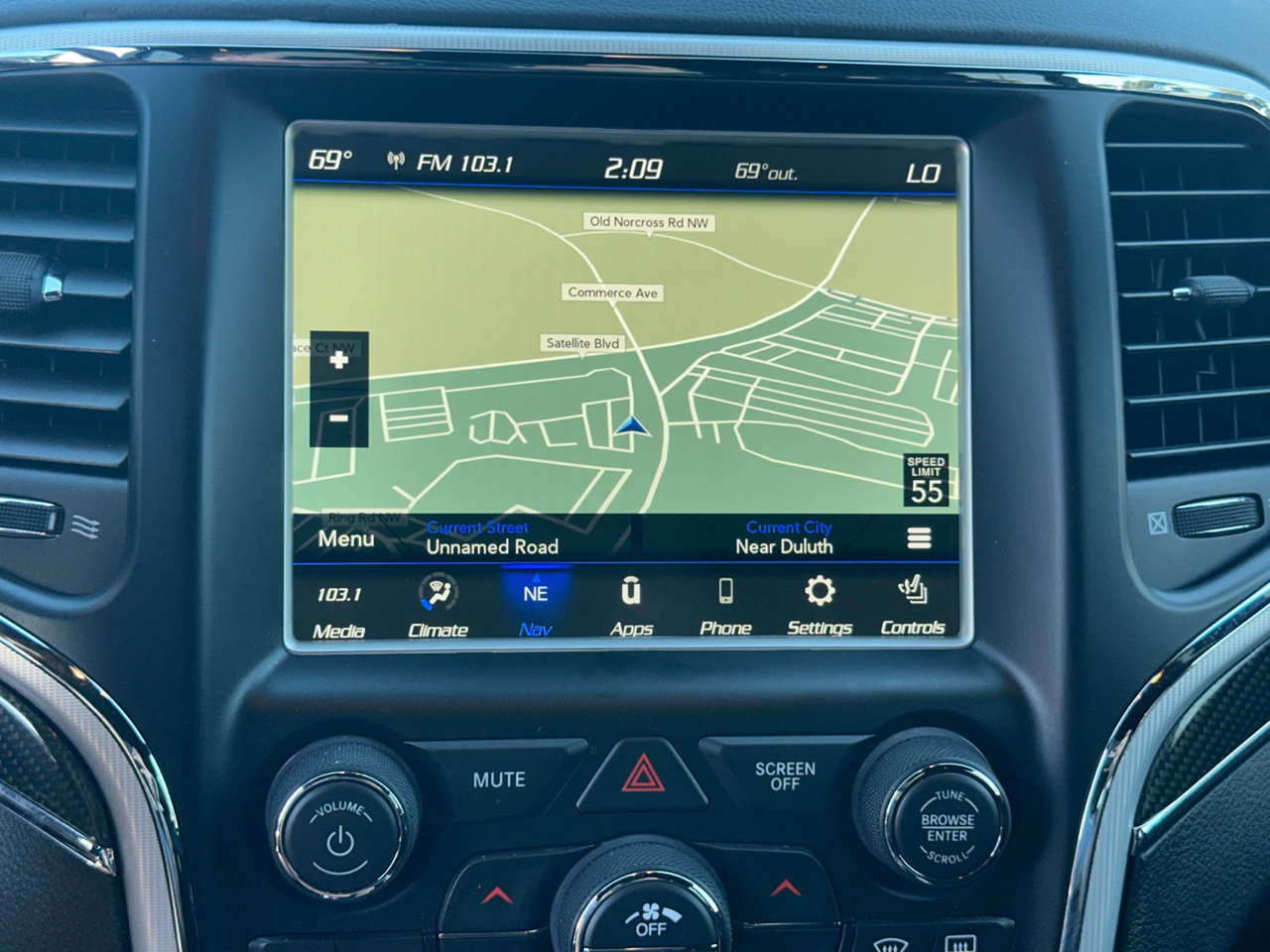 Used 2018 Jeep Grand Cherokee SRT w/ Trailer Tow Group IV AWD/4WD image 28