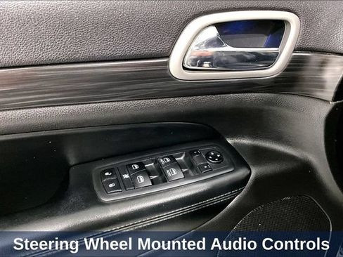 Used 2020 Jeep Grand Cherokee Altitude AWD/4WD image 47