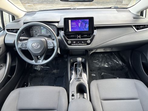 Used 2023 Toyota Corolla LE FWD image 21