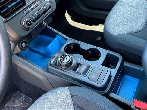 New 2025 Ford Maverick XLT image 7