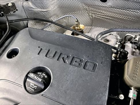 Certified 2024 Buick Encore GX Sport Touring w/ Experience Buick Package image 32