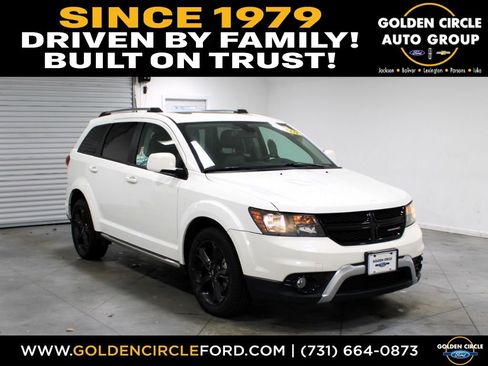 Used 2020 Dodge Journey Crossroad image 1