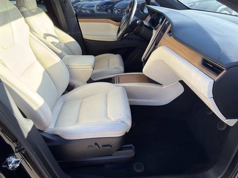Used 2021 Tesla Model X Long Range AWD/4WD image 18