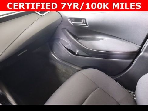 Used 2022 Toyota Corolla LE FWD image 22