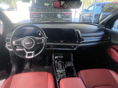 Used 2023 Kia Sportage SX image 7