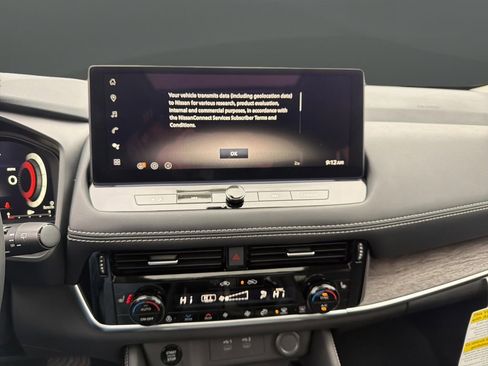 New 2026 Nissan Rogue Platinum image 9