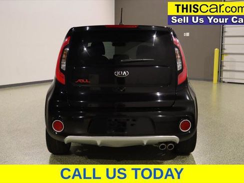 Used 2018 Kia Soul ! w/ Tech Package FWD image 7