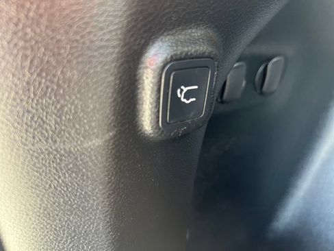 Used 2022 Jeep Cherokee Latitude Lux FWD image 29