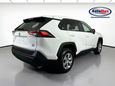 Used 2023 Toyota RAV4 LE AWD/4WD image 2