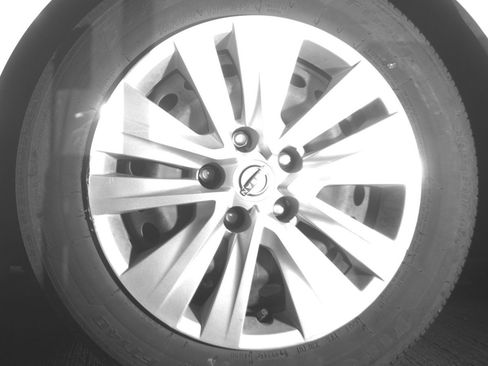 Used 2025 Nissan Sentra S FWD image 14