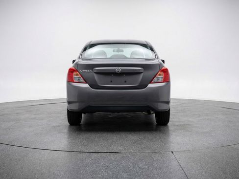 Used 2025 Nissan Versa SV image 7