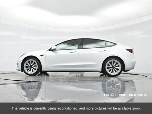Used 2022 Tesla Model 3 Long Range image 41