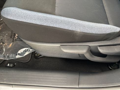 Used 2025 Nissan Versa SV image 22