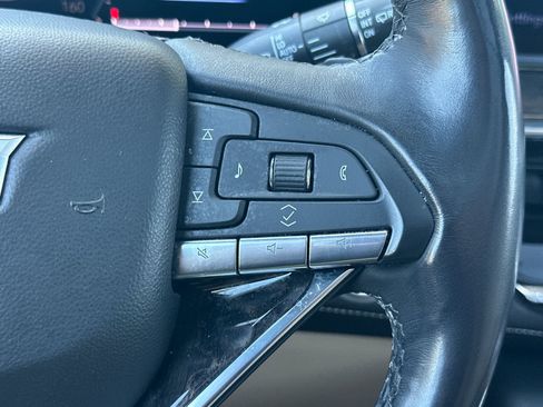 Used 2023 Cadillac Escalade ESV Premium Luxury RWD image 30