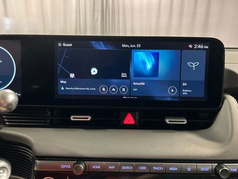 Used 2025 Hyundai Ioniq 5 SE image 15